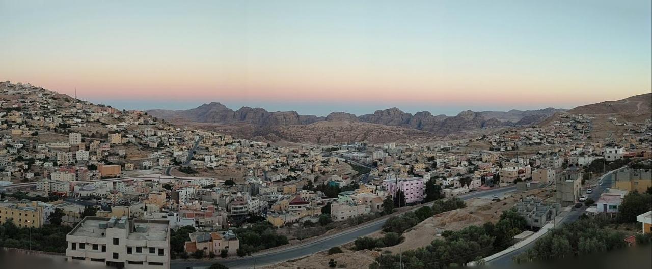 Rocky Mountain Hotel Wadi Musa Extérieur photo
