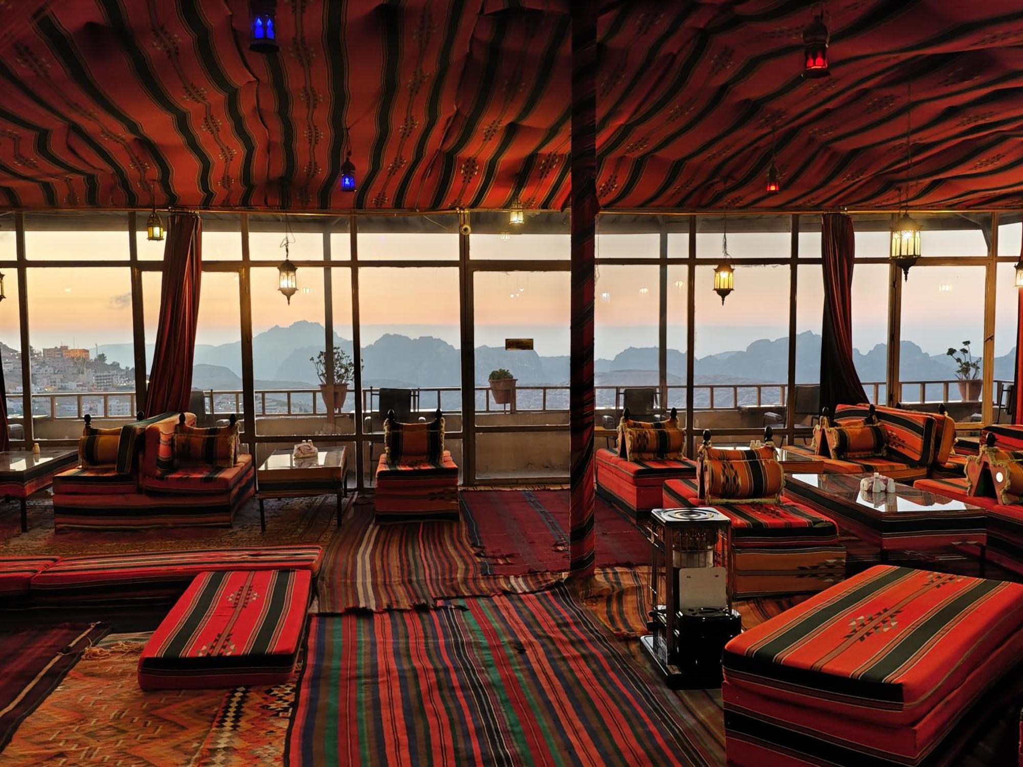 Rocky Mountain Hotel Wadi Musa Extérieur photo